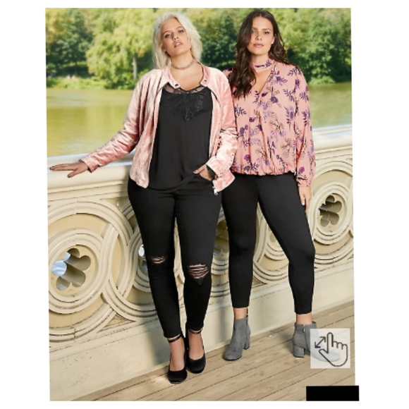 Torrid premium cropped jegging black jeans distressed raw hem size 16 - Picture 16 of 16